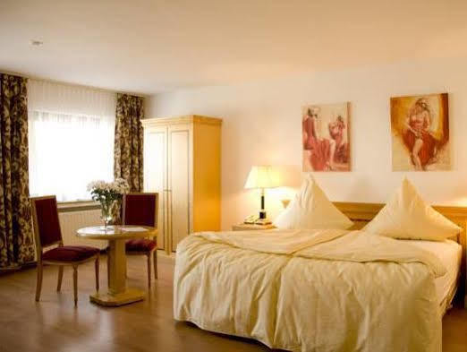 Hotel Koelner Hof Refrath برجيش جلادباخ المظهر الخارجي الصورة